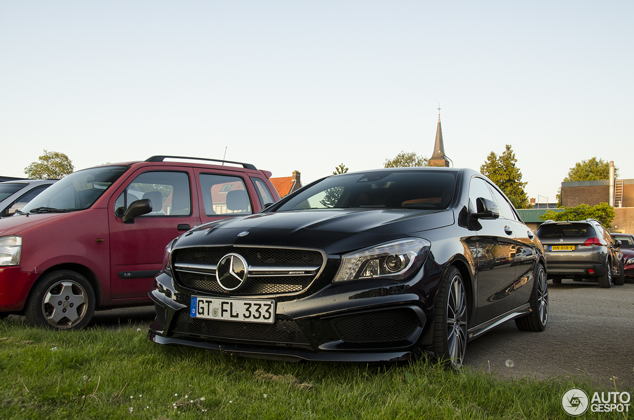 Mercedes-Benz CLA 45 AMG C117