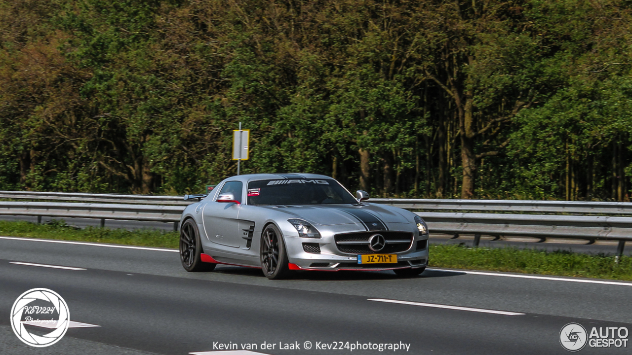 Mercedes-Benz Renntech SLS AMG