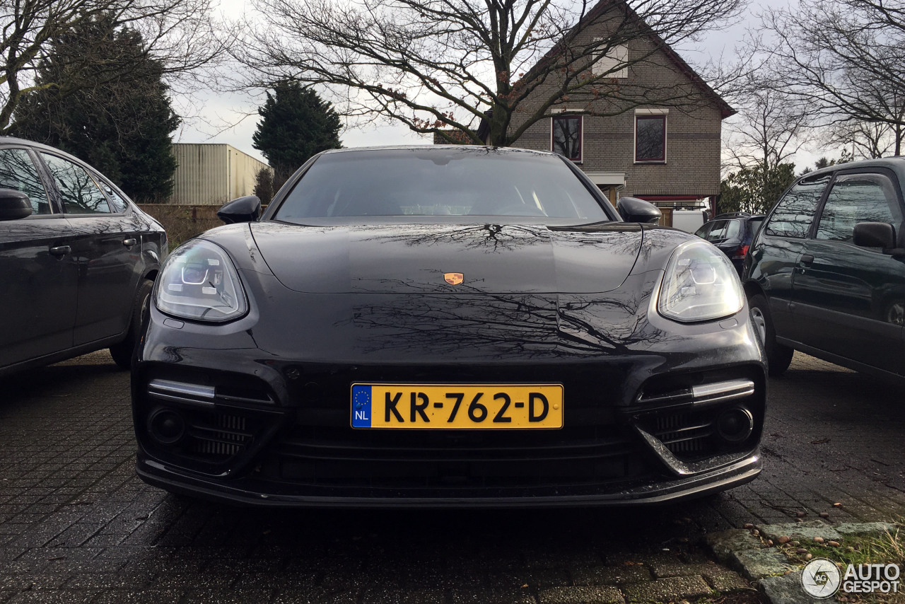 Porsche 971 Panamera Turbo