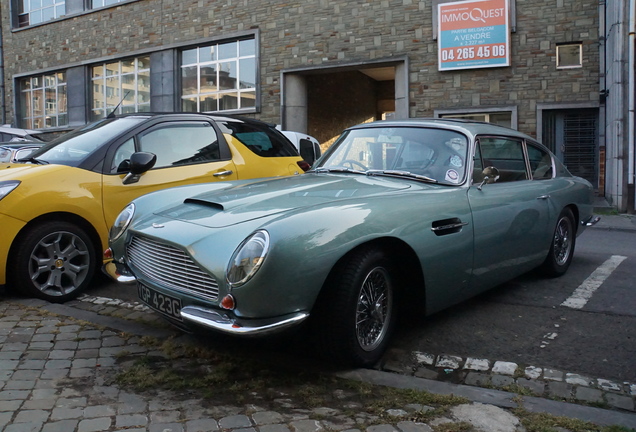 Aston Martin DB6 Vantage MKI