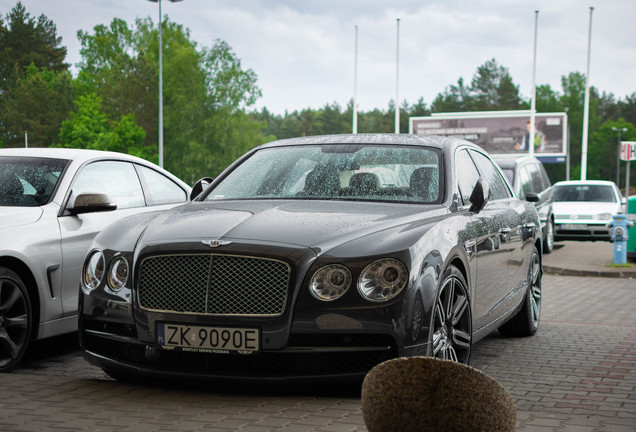 Bentley Flying Spur V8