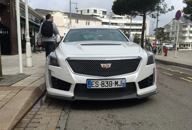 Cadillac CTS-V 2015