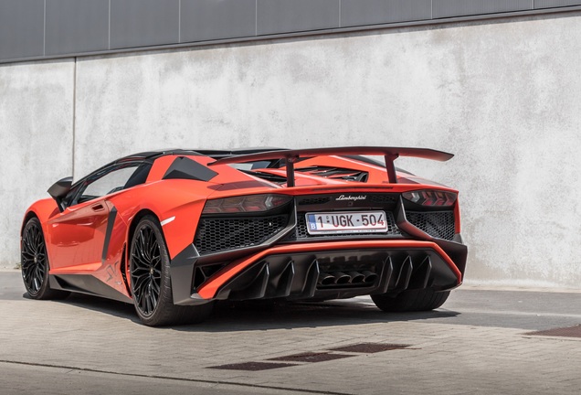 Lamborghini Aventador LP750-4 SuperVeloce Roadster