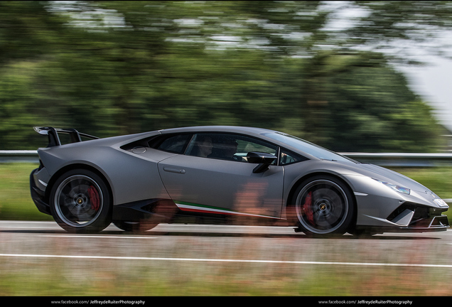 Lamborghini Huracán LP640-4 Performante