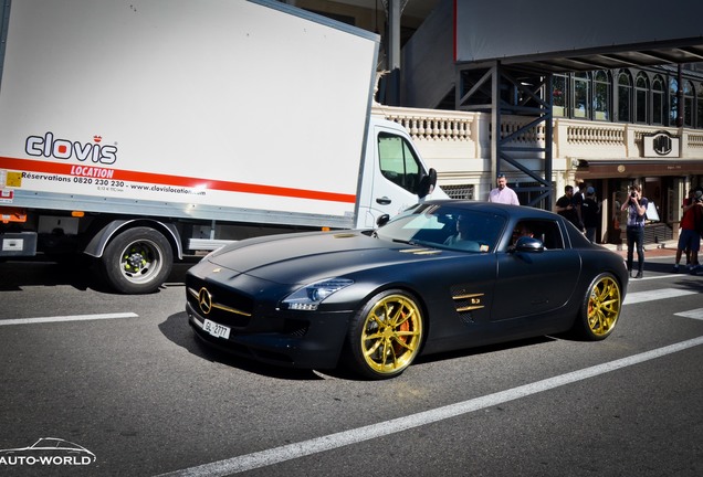 Mercedes-Benz SLS AMG