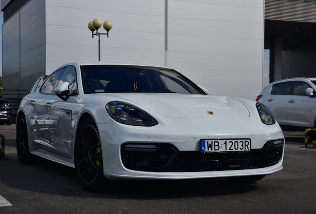 Porsche 971 Panamera Turbo S E-Hybrid