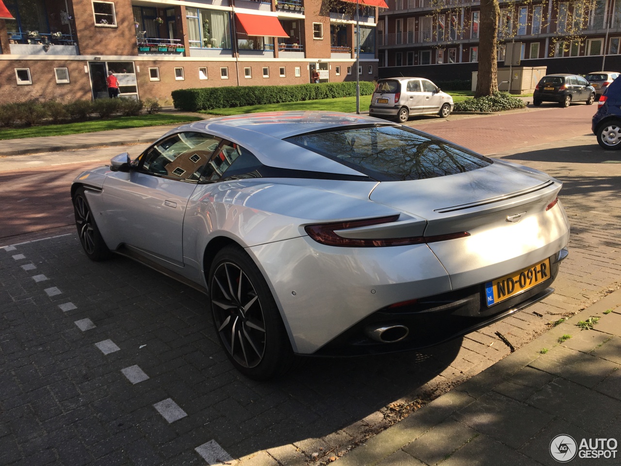 Aston Martin DB11 Launch Edition