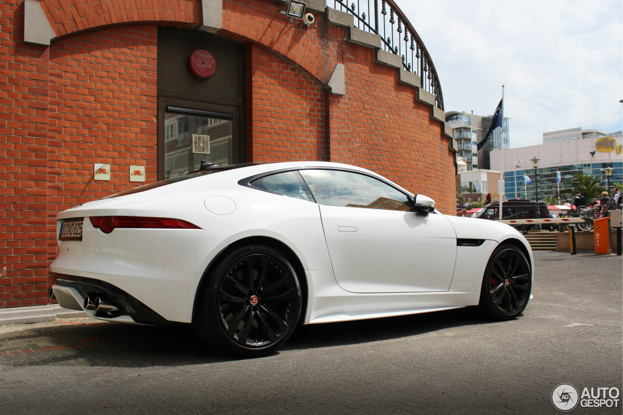 Jaguar F-TYPE R Coupé