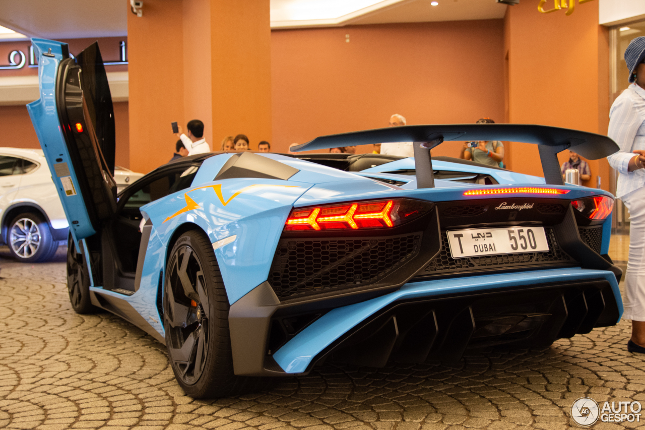 Lamborghini Aventador LP750-4 SuperVeloce Roadster