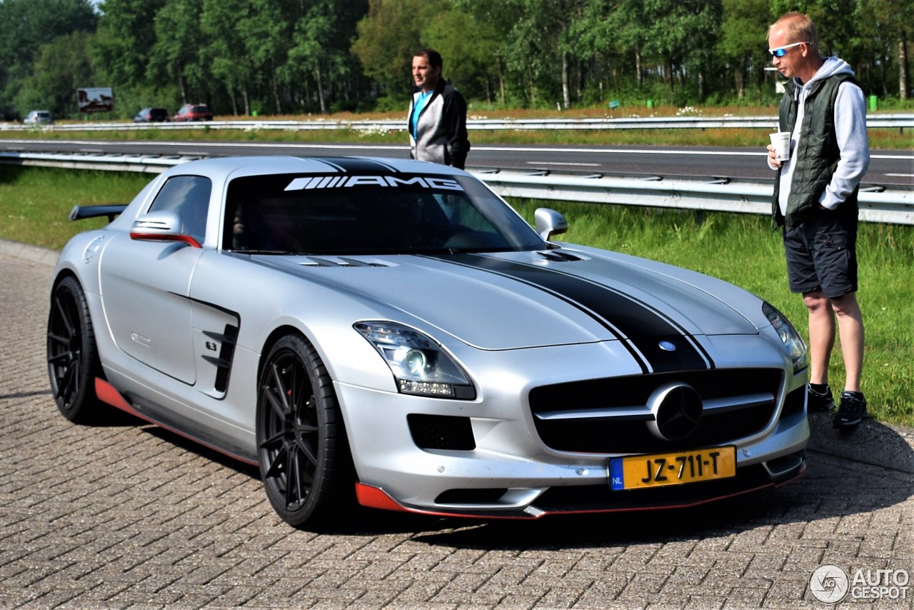 Mercedes-Benz Renntech SLS AMG