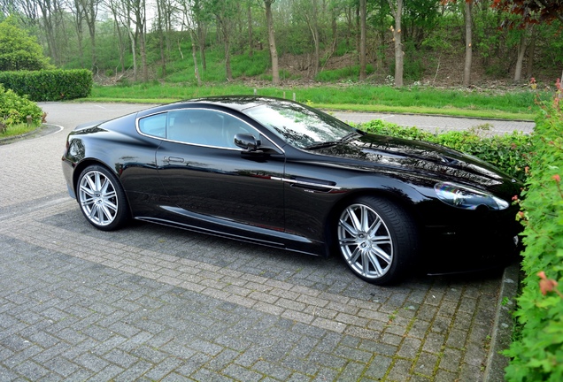 Aston Martin DBS