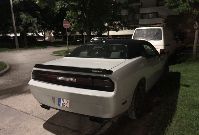 Dodge Challenger SRT-8 392