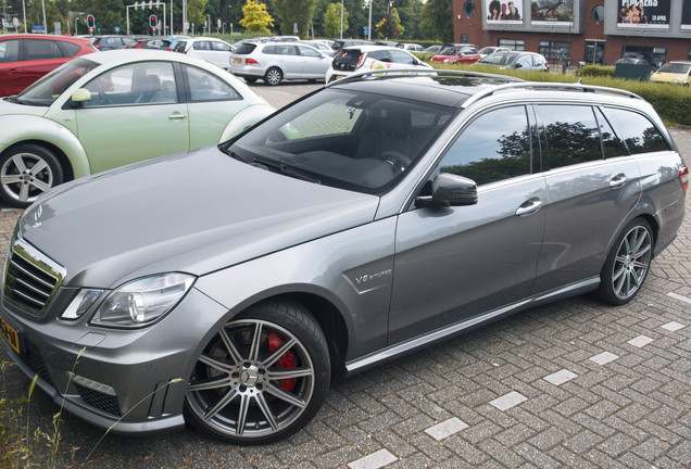 Mercedes-Benz E 63 AMG S212 V8 Biturbo