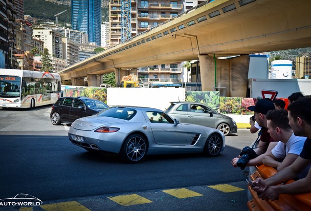 Mercedes-Benz SLS AMG