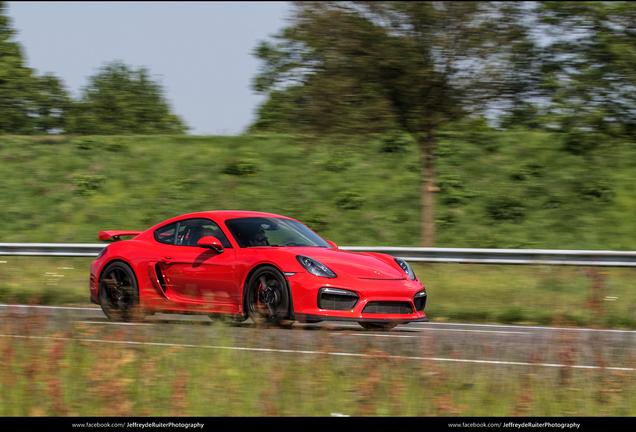 Porsche 981 Cayman GT4