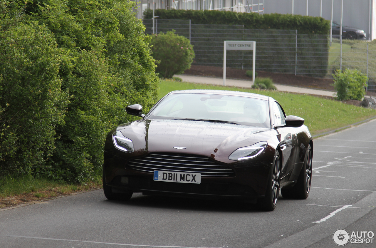 Aston Martin DB11 V8