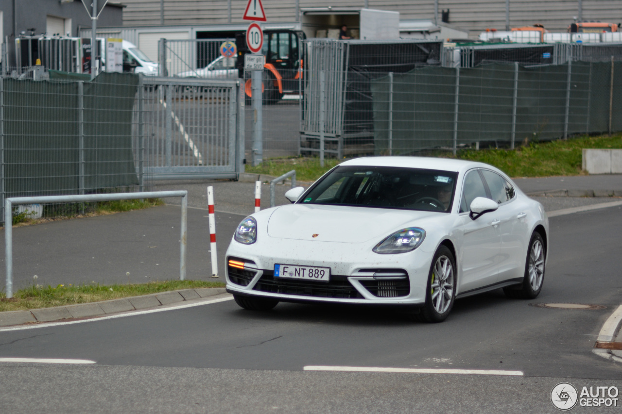 Porsche 971 Panamera Turbo