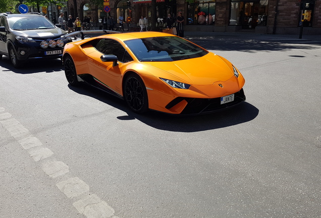 Lamborghini Huracán LP640-4 Performante