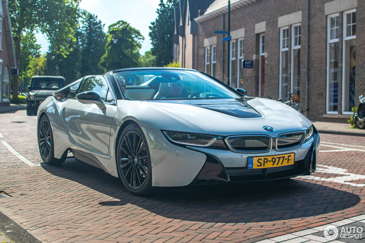 BMW i8 Roadster