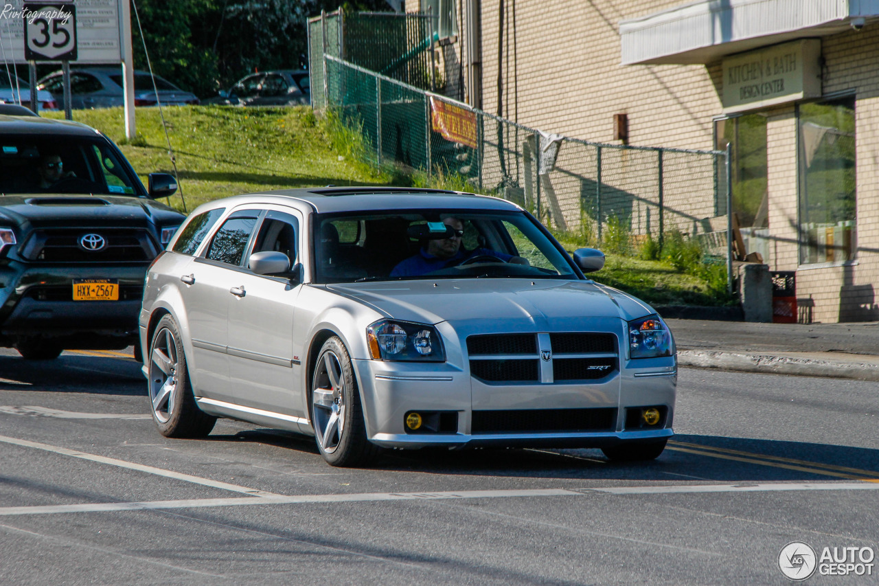 Dodge Magnum SRT-8