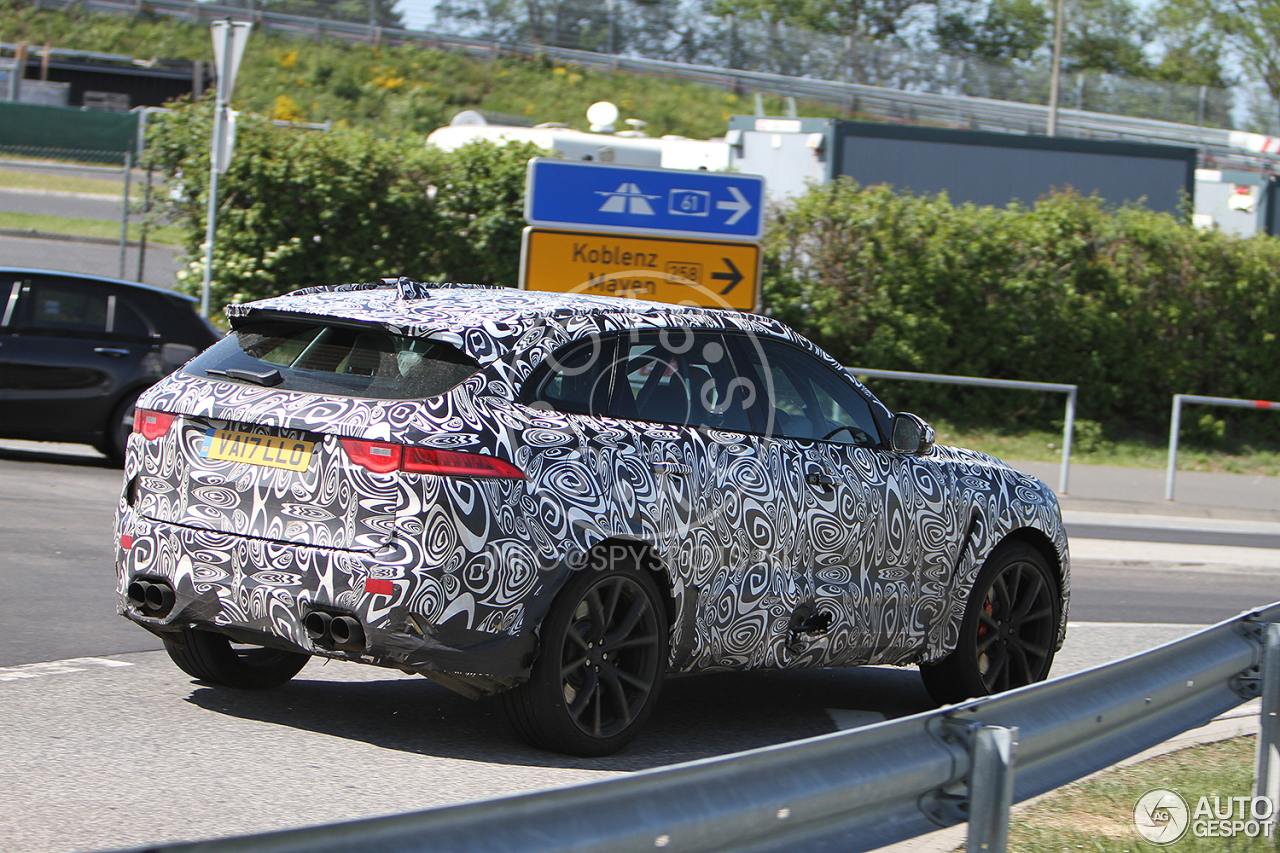 Jaguar F-PACE SVR