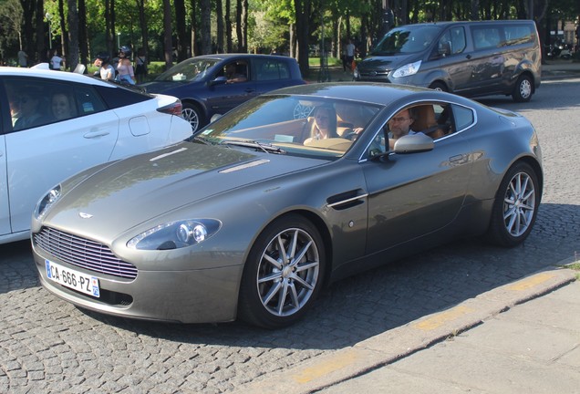 Aston Martin V8 Vantage