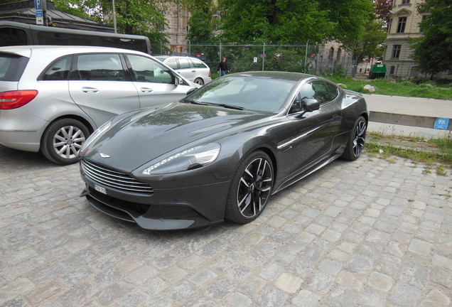 Aston Martin Vanquish 2013