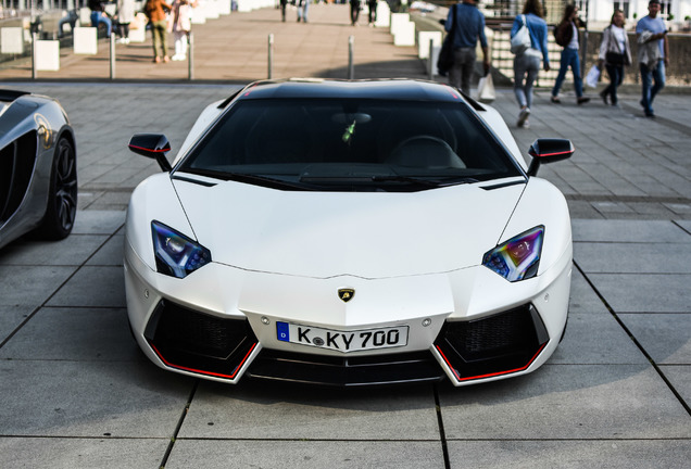 Lamborghini Aventador LP700-4 Pirelli Edition