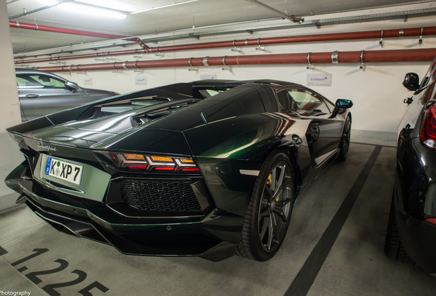 Lamborghini Aventador LP700-4 Roadster