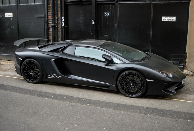 Lamborghini Aventador LP750-4 SuperVeloce Roadster