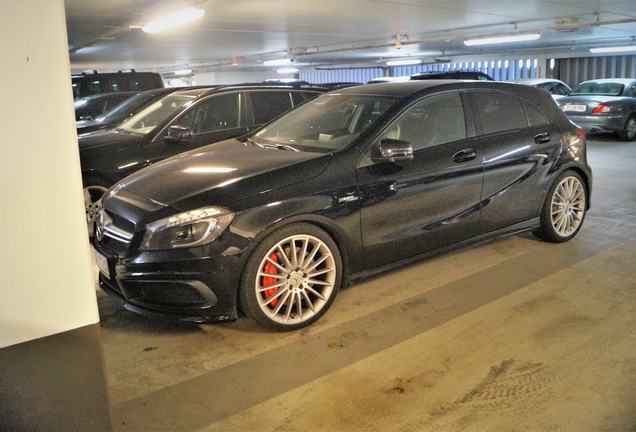 Mercedes-Benz A 45 AMG