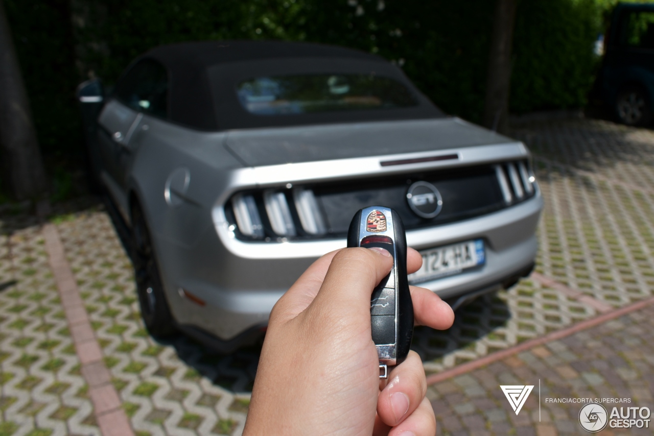 Ford Mustang GT Convertible 2015 First Edition