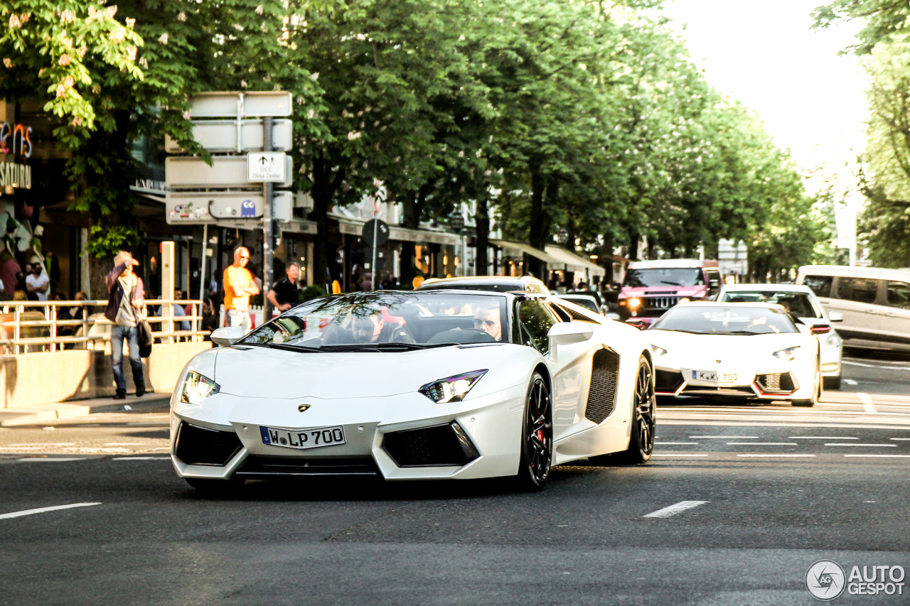 Lamborghini Aventador LP700-4 Pirelli Edition