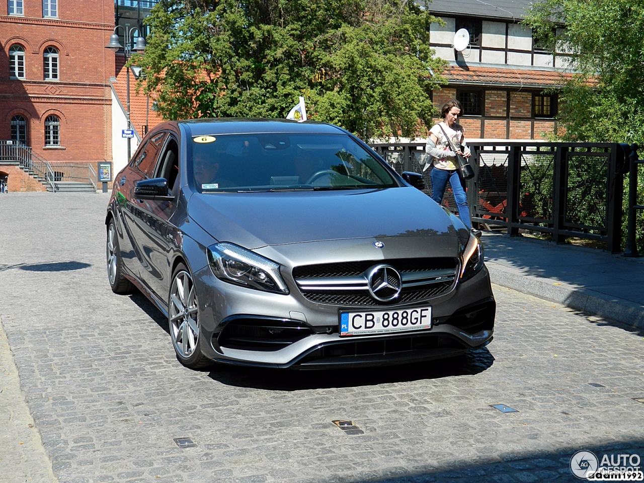 Mercedes-AMG A 45 W176 2015