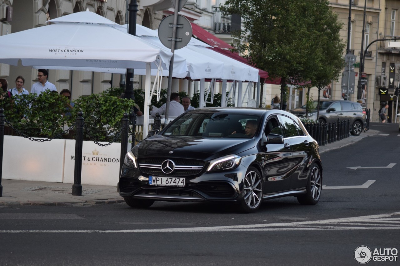 Mercedes-AMG A 45 W176 2015