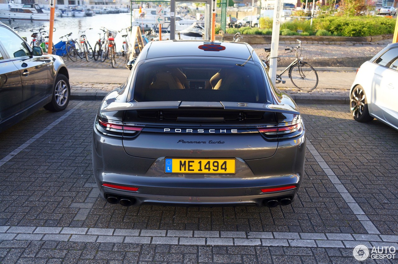 Porsche 971 Panamera Turbo