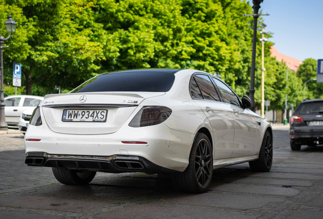 Mercedes-AMG E 63 S W213