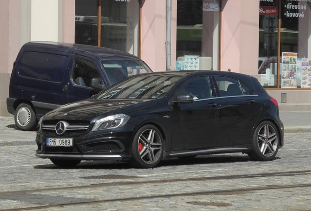 Mercedes-Benz A 45 AMG