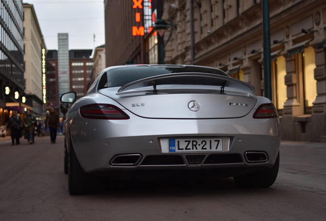 Mercedes-Benz SLS AMG