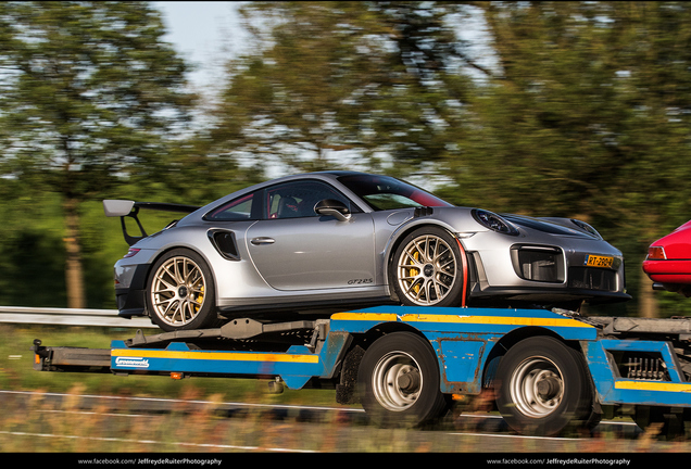 Porsche 991 GT2 RS Weissach Package