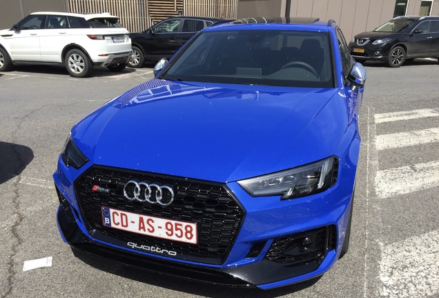 Audi RS4 Avant B9