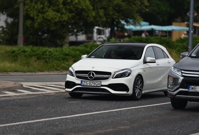 Mercedes-AMG A 45 W176 2015