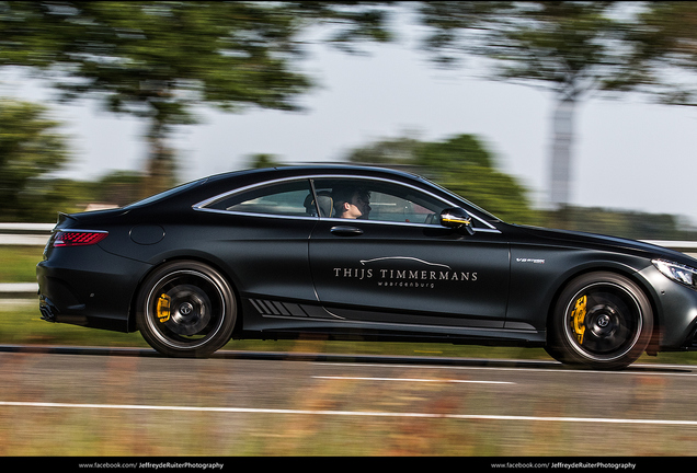 Mercedes-AMG S 63 Coupé C217 2018 Yellow Night Edition