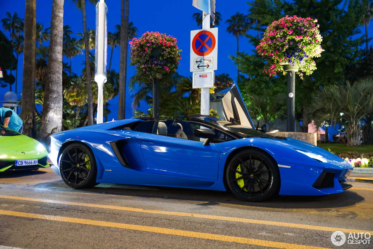 Lamborghini Aventador LP700-4 Roadster