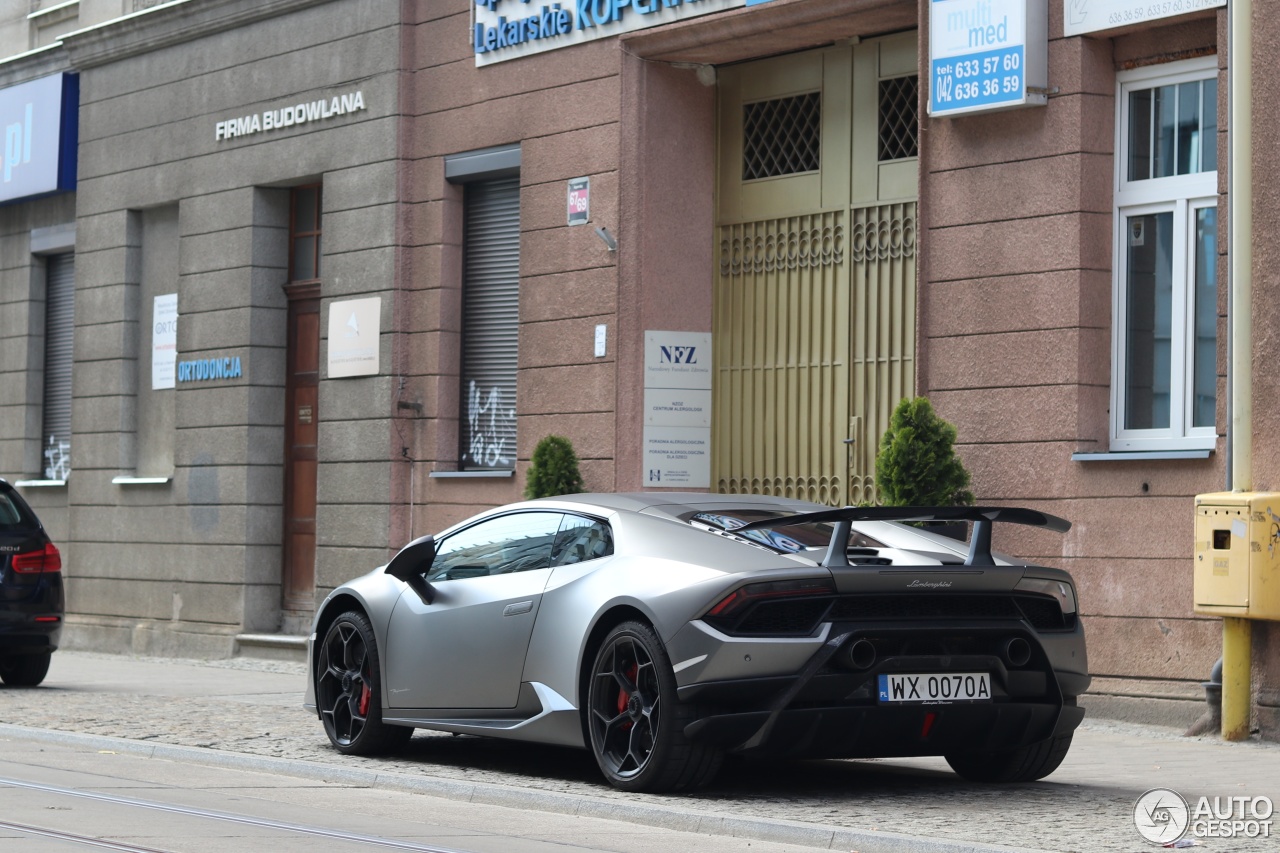 Lamborghini Huracán LP640-4 Performante