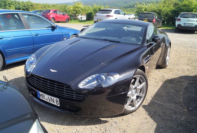 Aston Martin V8 Vantage