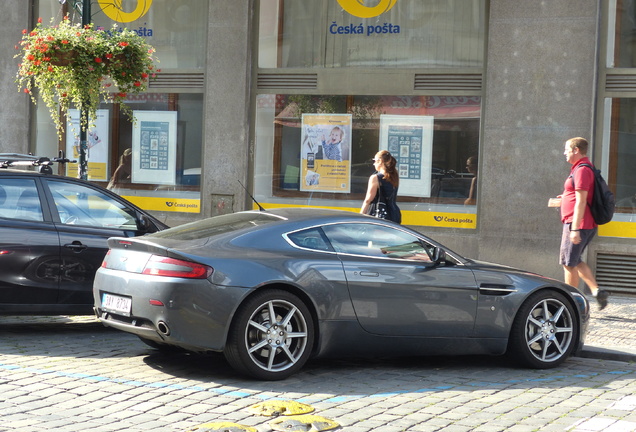 Aston Martin V8 Vantage