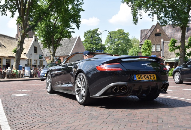 Aston Martin Vanquish S Volante 2017