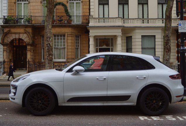 Porsche 95B Macan GTS