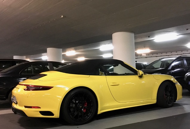 Porsche 991 Carrera 4 GTS Cabriolet MkII